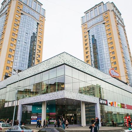Black&White Apartment In Smart Plaza Kiew Exterior foto
