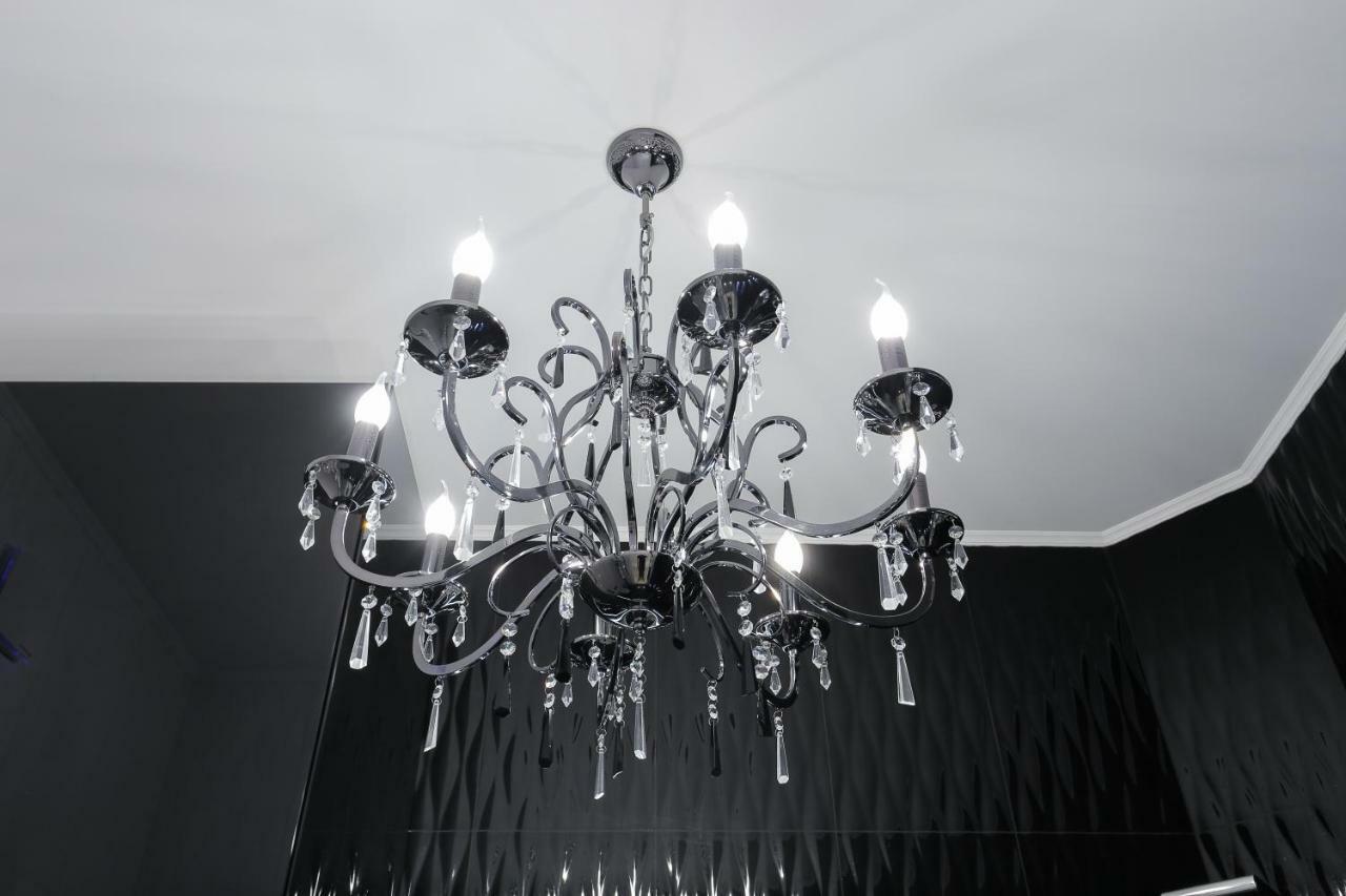 Black&White Apartment In Smart Plaza Kiew Exterior foto
