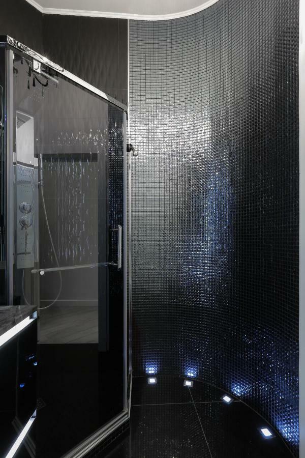 Black&White Apartment In Smart Plaza Kiew Exterior foto